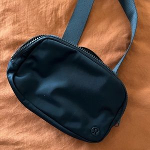 Lululemon belt bag